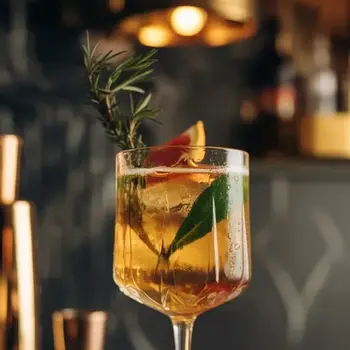 Carnys Mediterranean Restaurant and Hookah Lounge in Encino, California